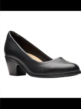 Clarks Emily2 Ruby Black Leather Pumps Comfort Heels  Womans 7.5 Worn Once